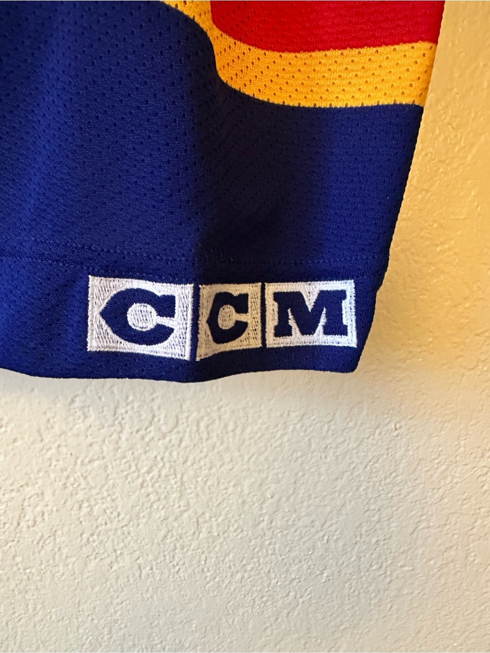 St. Louis Blues Autographed Corson #9 CCM White Hockey Jersey Signed - Picture 8 of 9